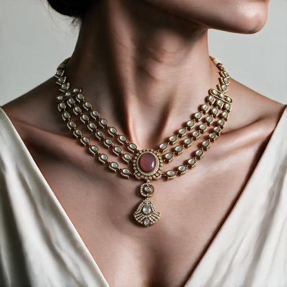 Lightweight Indian necklace