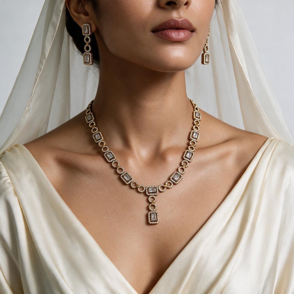Artificial diamond neckset