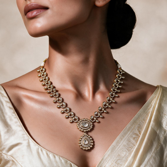 Occasion wear necklace