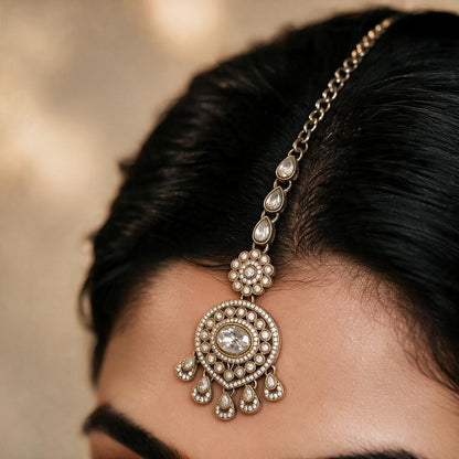 Modern traditional necklace